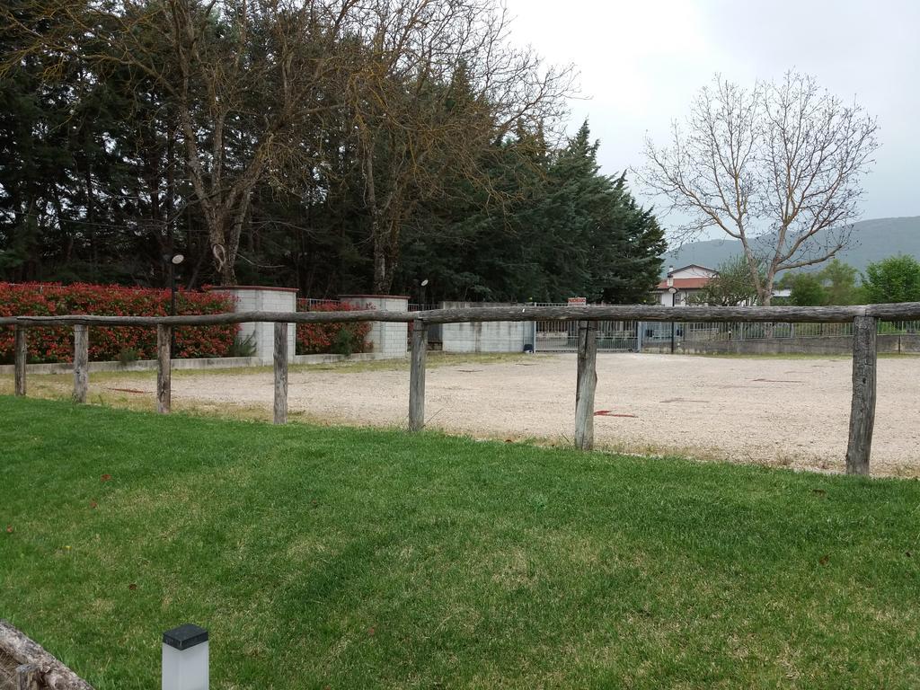 Il Boscaiolo Affittacamere Preturo Экстерьер фото